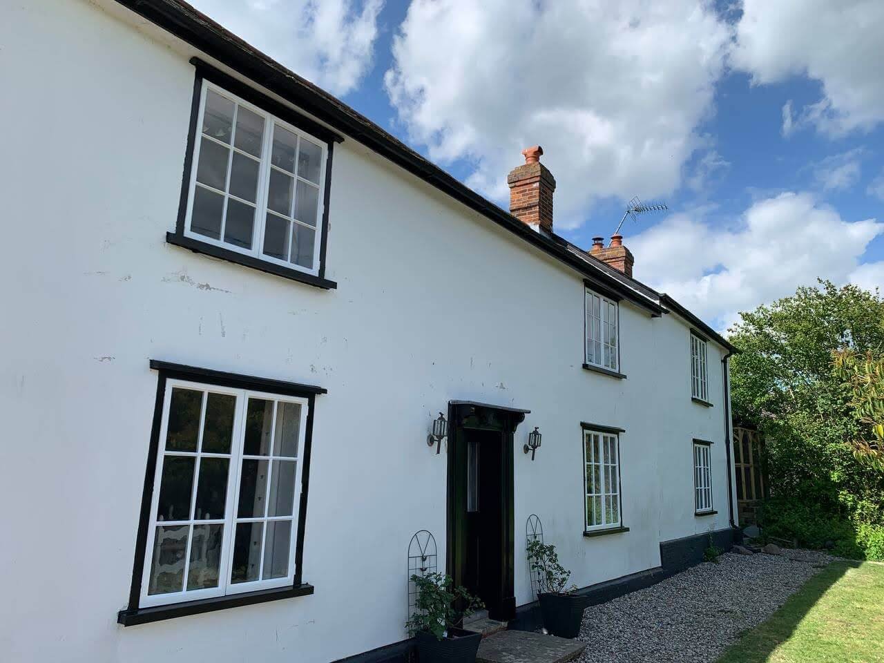 Traditional cottage windows renovating