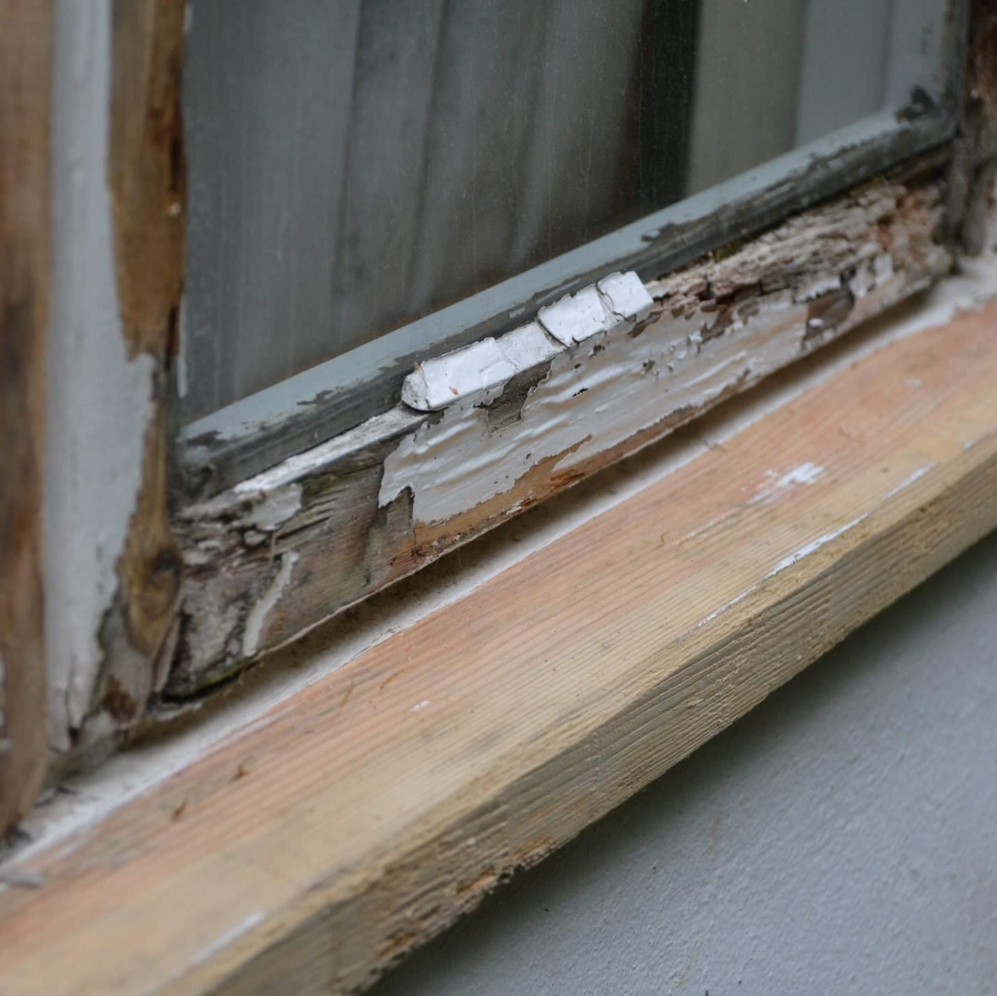 old window putty